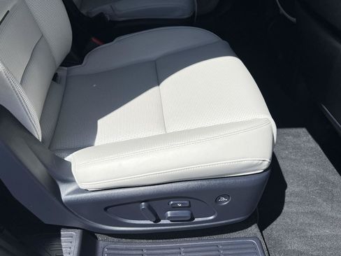 Certified 2026 Hyundai Palisade Calligraphy AWD/4WD image 22