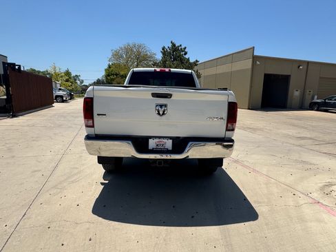 Used 2011 RAM 2500 SLT AWD/4WD image 3