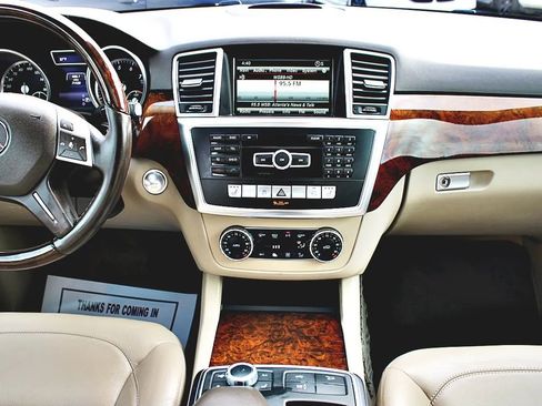 Used 2014 Mercedes-Benz ML 350 4MATIC image 23