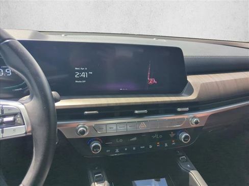 Used 2023 Kia Telluride EX w/ EX Captain's Chair Package FWD image 14