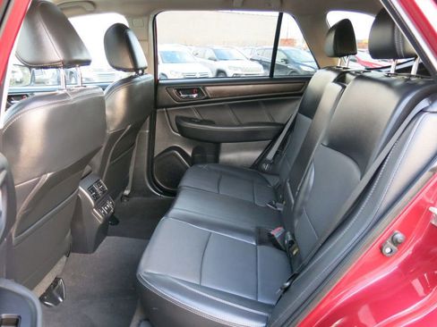 Used 2019 Subaru Outback 3.6R Limited image 15