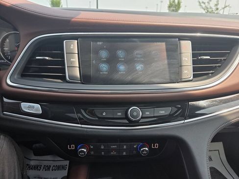 Used 2018 Buick Enclave Avenir AWD/4WD image 27