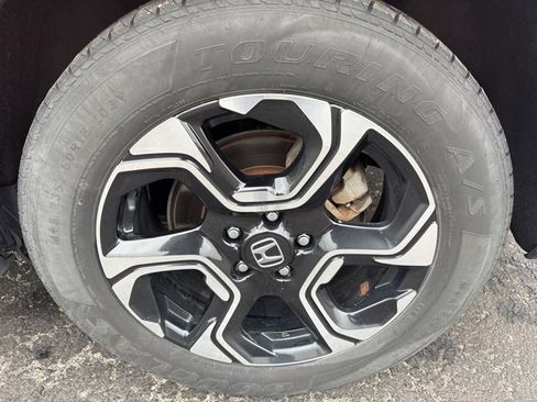 Used 2018 Honda CR-V Touring image 18