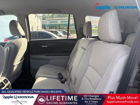 Used 2018 Honda Pilot EX image 5