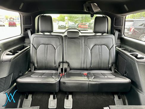 Used 2019 Ford Expedition Limited w/ Equipment Group 302A AWD/4WD image 41
