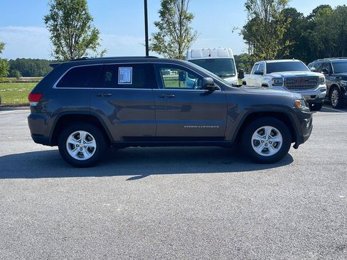 Used 2015 Jeep Grand Cherokee Laredo w/ Quick Order Package 23E RWD image 8