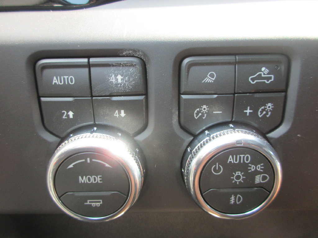 New 2026 GMC Sierra 1500 AT4 w/ AT4 Premium Package AWD/4WD image 17