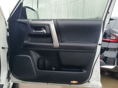 Used 2019 Toyota 4Runner Limited RWD image 12