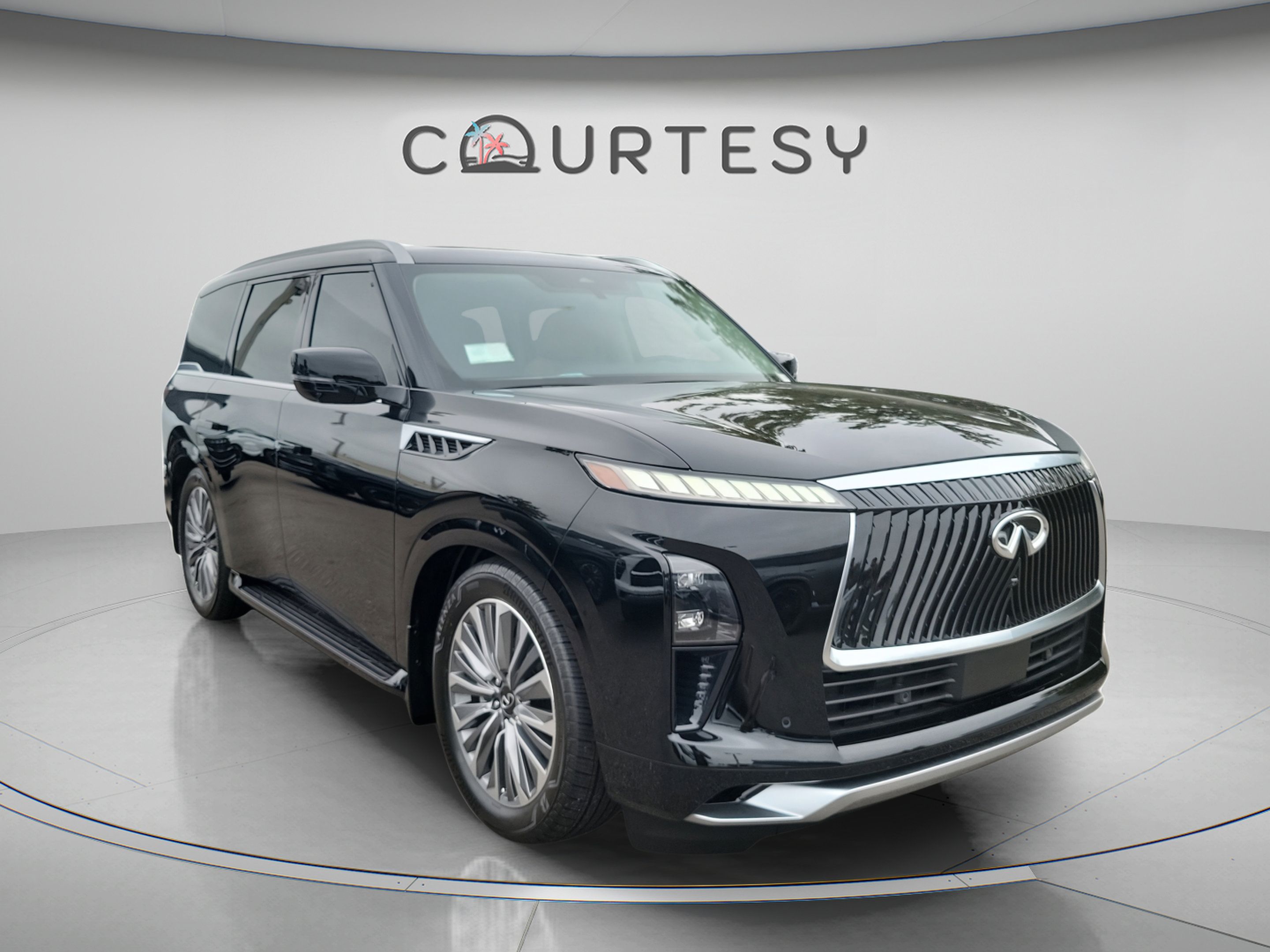 Certified 2026 INFINITI QX80 Luxe w/ Cargo Package AWD/4WD image 7