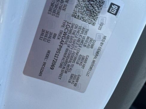New 2025 Chevrolet Express 2500 w/ Communications Package RWD image 31