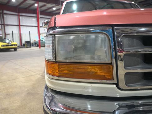 Used 1994 Ford F250 XLT RWD image 38