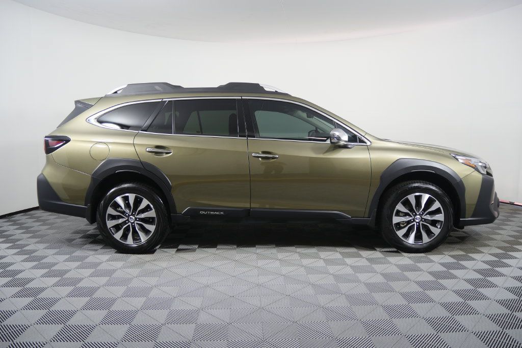 Used 2025 Subaru Outback Touring XT w/ Popular Package #2 AWD/4WD image 6