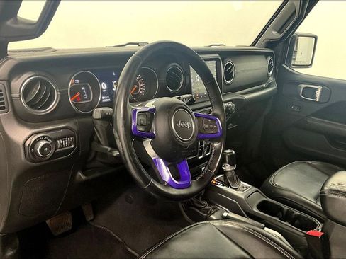 Used 2020 Jeep Wrangler Unlimited Sahara AWD/4WD image 12