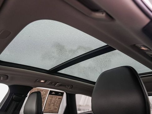 Used 2023 Volvo XC60 B5 Core image 24