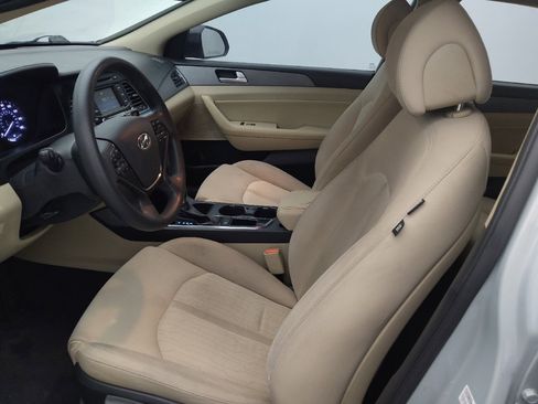 Used 2016 Hyundai Sonata SE FWD image 17
