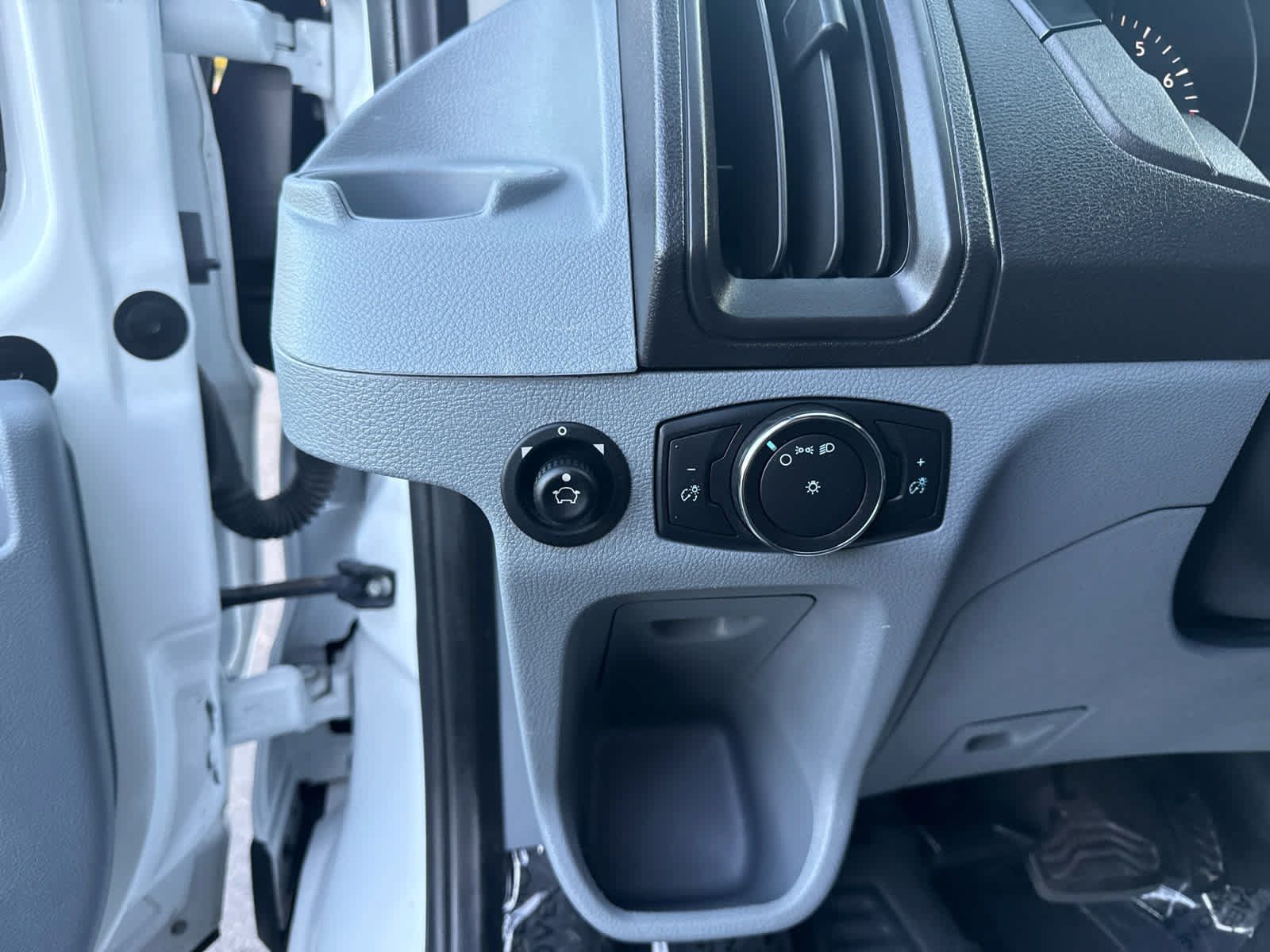Used 2019 Ford Transit 350 XL RWD image 16
