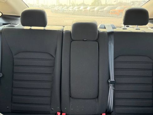 Used 2019 Ford Fusion SE FWD image 16