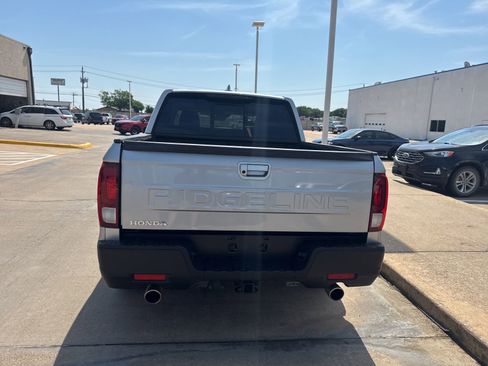 Used 2025 Honda Ridgeline RTL image 4