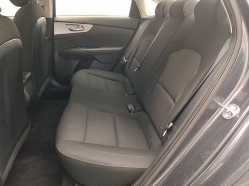 Used 2024 Kia Forte LXS w/ LXS Technology Package FWD image 18