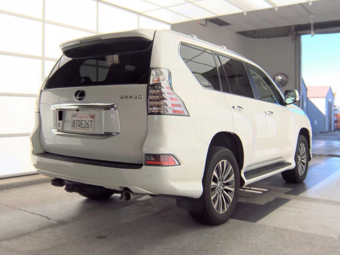 Used 2021 Lexus GX 460 Luxury w/ Off Road Package AWD/4WD image 4