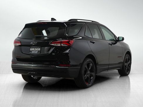 Used 2023 Chevrolet Equinox Premier image 5