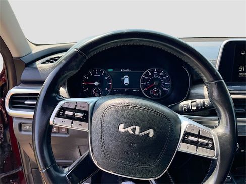 Used 2022 Kia Telluride SX image 11