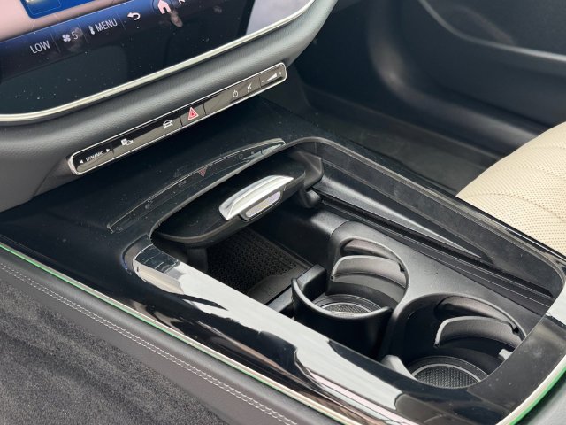 Used 2024 Mercedes-Benz E 350 4MATIC Sedan image 21