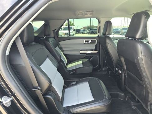 Certified 2023 Ford Explorer XLT w/ Equipment Group 202A AWD/4WD image 19