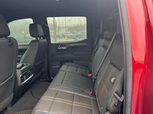 Used 2023 Chevrolet Silverado 1500 High Country w/ Technology Package image 23