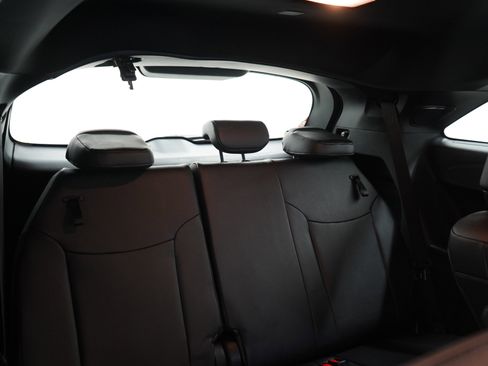 Used 2025 Toyota Sienna Platinum AWD/4WD image 13