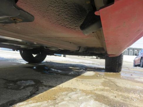 Used 2015 Volvo XC60 T6 R-Design image 32