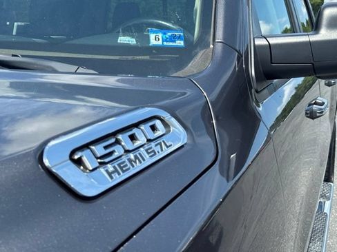 Used 2019 RAM 1500 Big Horn AWD/4WD image 18