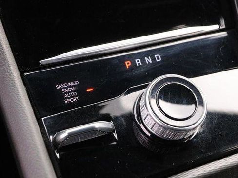 Used 2024 Jeep Grand Cherokee L Limited w/ Luxury Tech Group II image 21