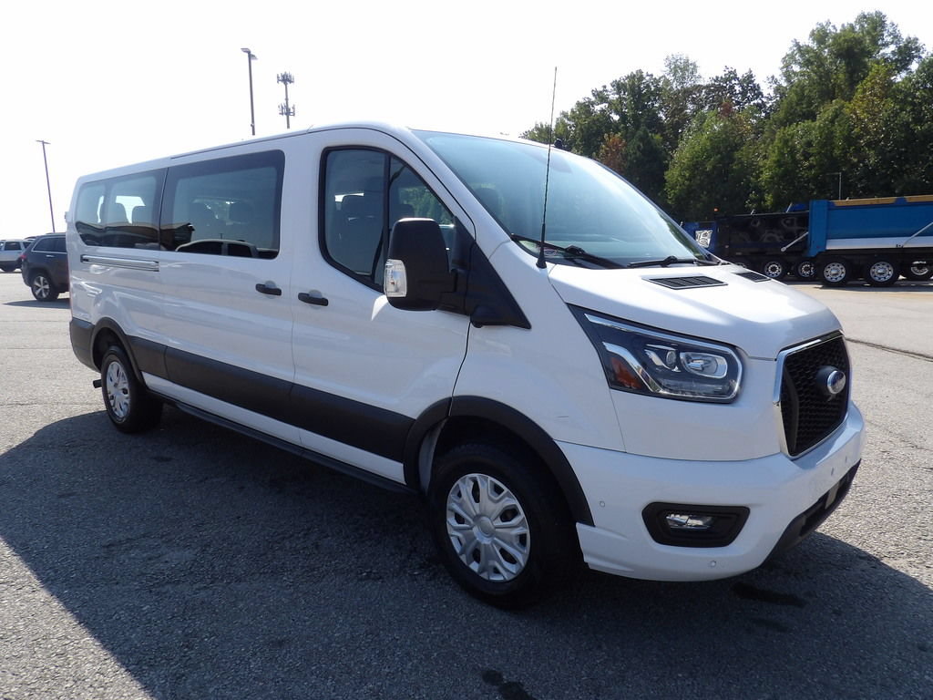 Used 2023 Ford Transit 350 XLT RWD image 10