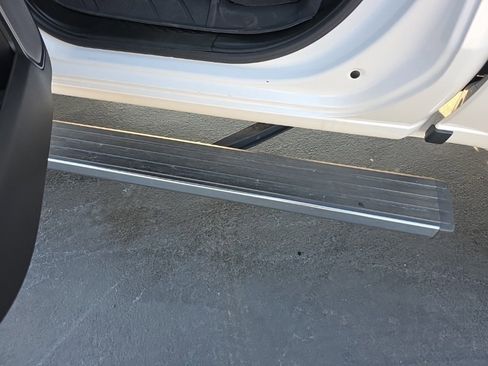 Used 2022 Chevrolet Silverado 1500 High Country image 12