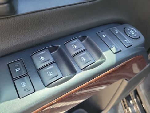 Used 2019 GMC Sierra 1500 SLE w/ Black Pack AWD/4WD image 19