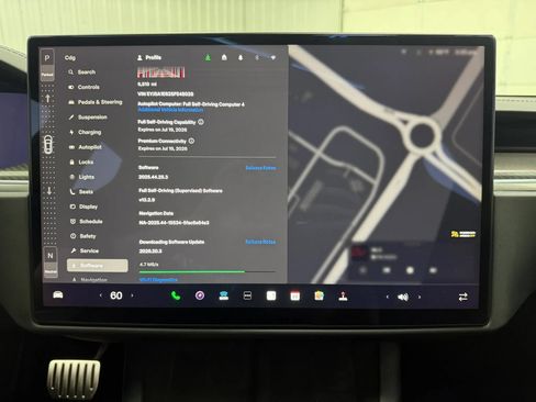 Used 2025 Tesla Model S Plaid AWD/4WD image 23