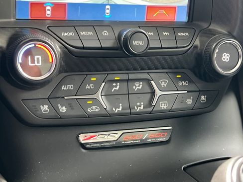 Used 2018 Chevrolet Corvette Z06 RWD image 22