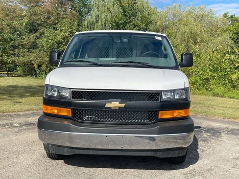 New 2025 Chevrolet Express 3500 Work Van w/ Driver Convenience Package image 8