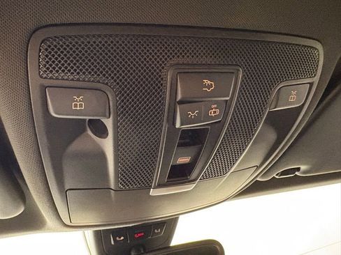 Used 2018 Mercedes-Benz GLA 250 image 37