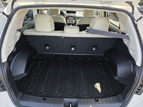 Used 2017 Subaru Crosstrek 2.0i Premium image 14