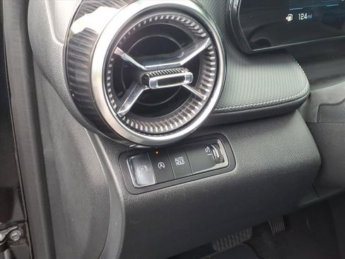 Used 2025 Chevrolet Equinox LT w/ Convenience Package II FWD image 18