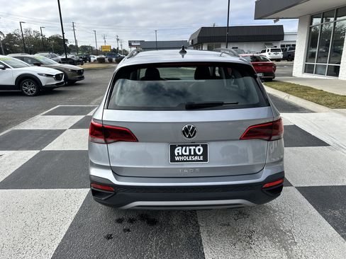 Used 2024 Volkswagen Taos S image 4