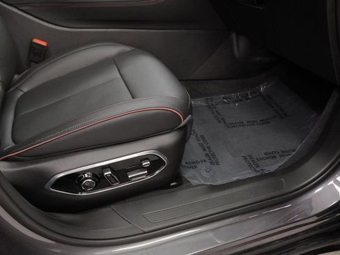 Used 2024 Jeep Wagoneer Launch Edition image 50