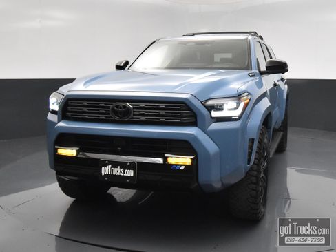 Used 2026 Toyota 4Runner Platinum AWD/4WD image 47