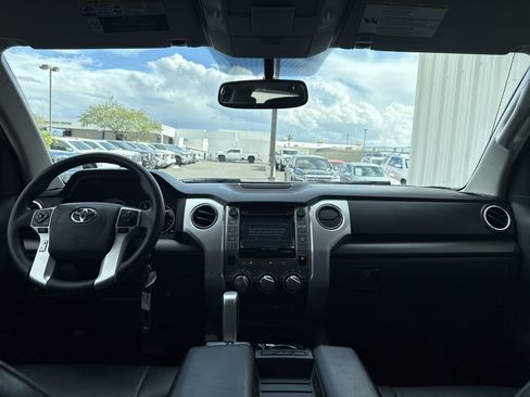 Used 2016 Toyota Tundra SR5 image 17