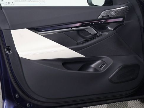 New 2026 BMW 530i w/ M Sport Package RWD image 7