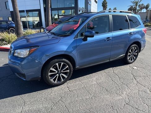 Used 2017 Subaru Forester 2.0XT Premium image 5