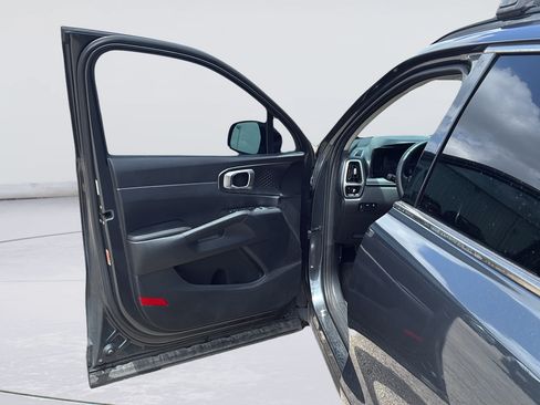 Used 2021 Kia Sorento S FWD image 20