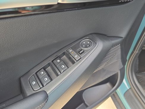 New 2026 Kia Seltos EX FWD image 19